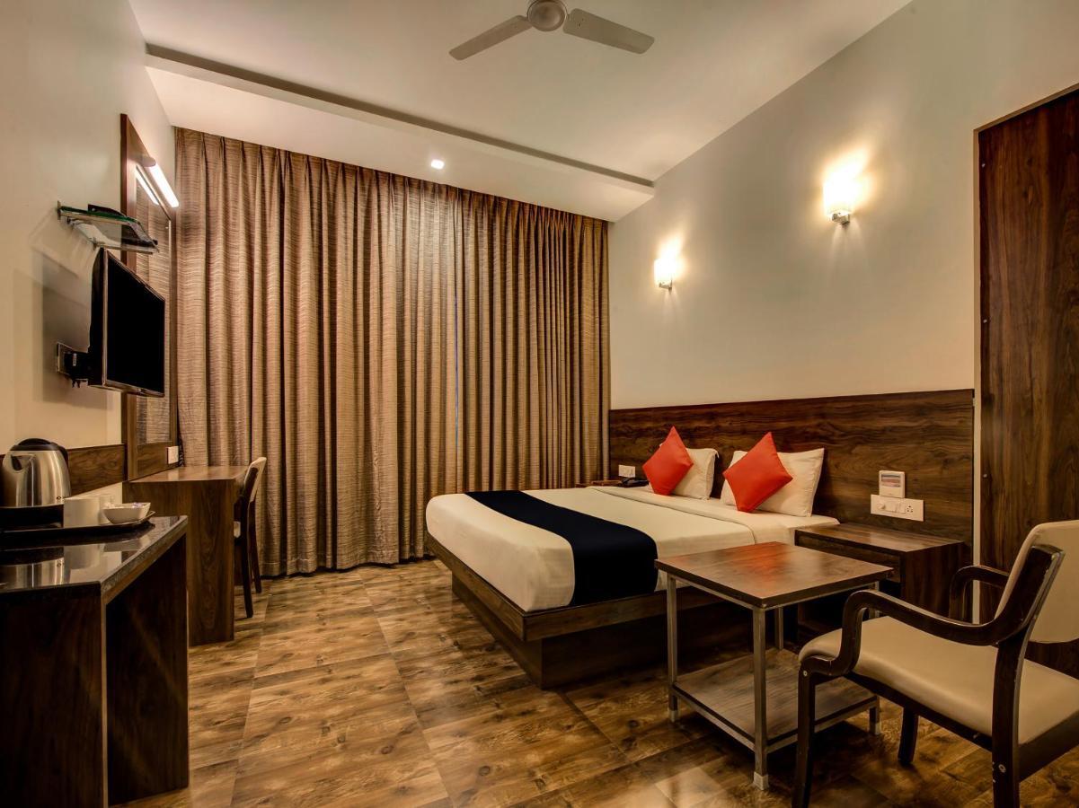 העיר בנגלור Myspace Hotels Silverstar מראה חיצוני תמונה