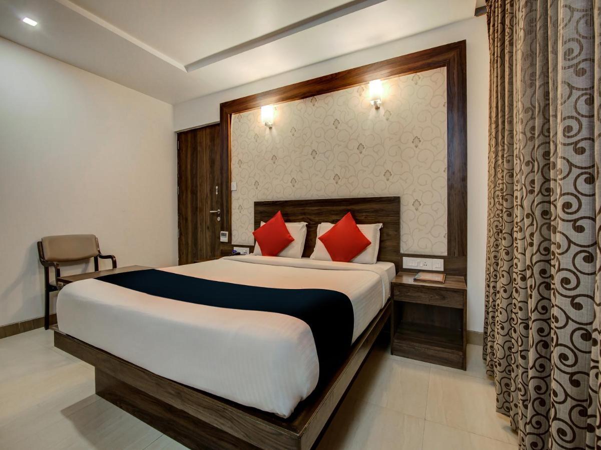 העיר בנגלור Myspace Hotels Silverstar מראה חיצוני תמונה